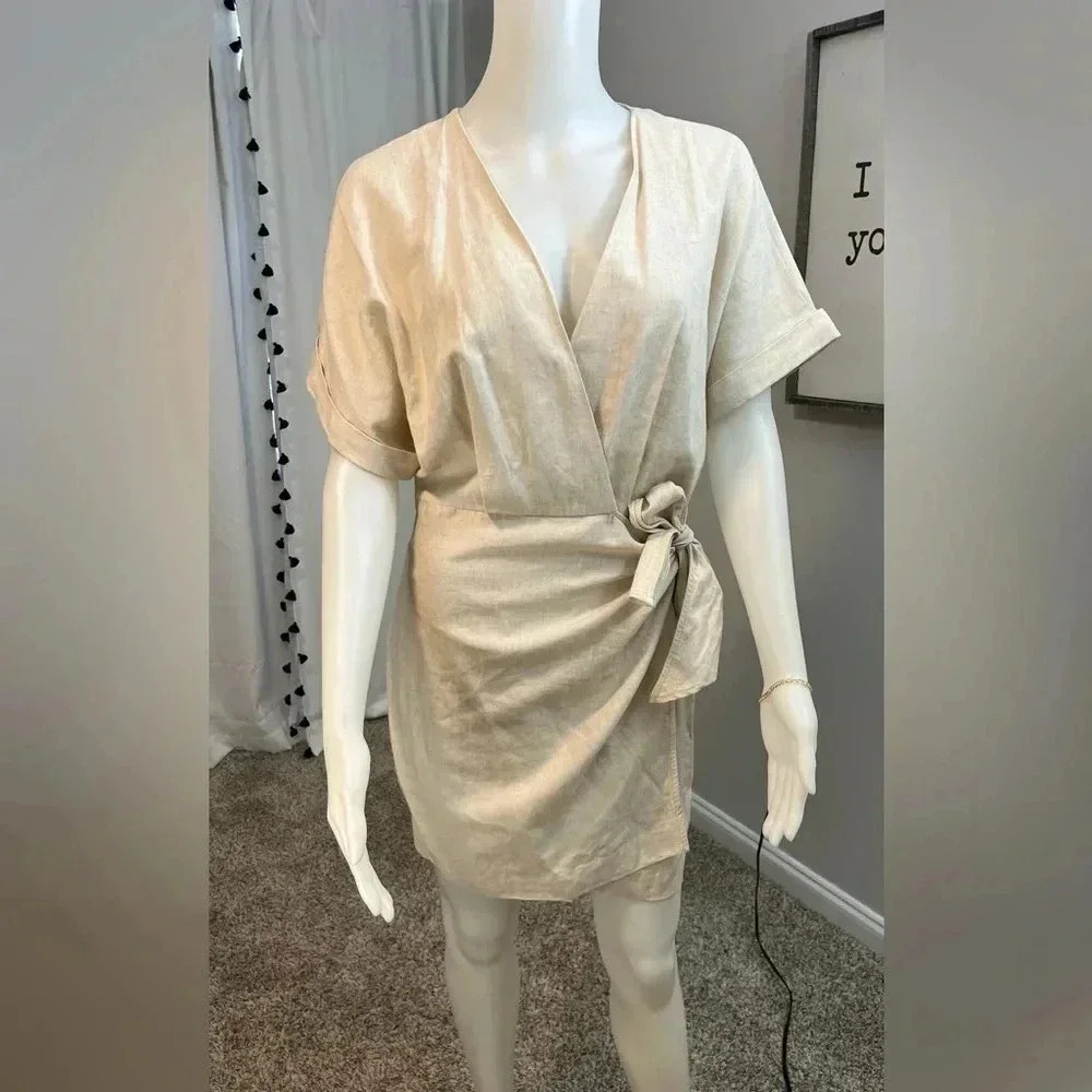 Sirena Miramar short sleeve linen blend wrap dress NWT size medium